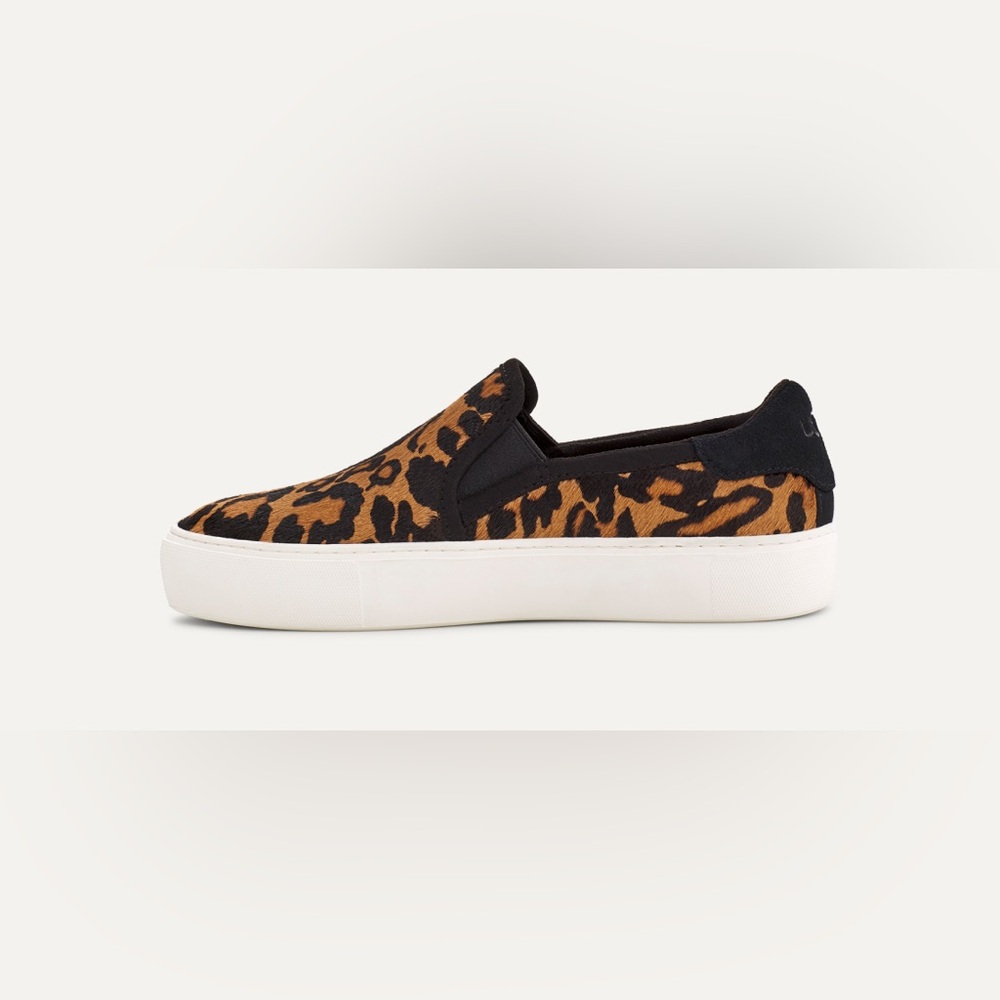 Ugg Cahlvan Panther Print Sneakers - Picture 2 of 15